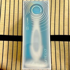 Nu Skin ageLOC LumiSpa new in box! Facial cleansing tool-anti aging!